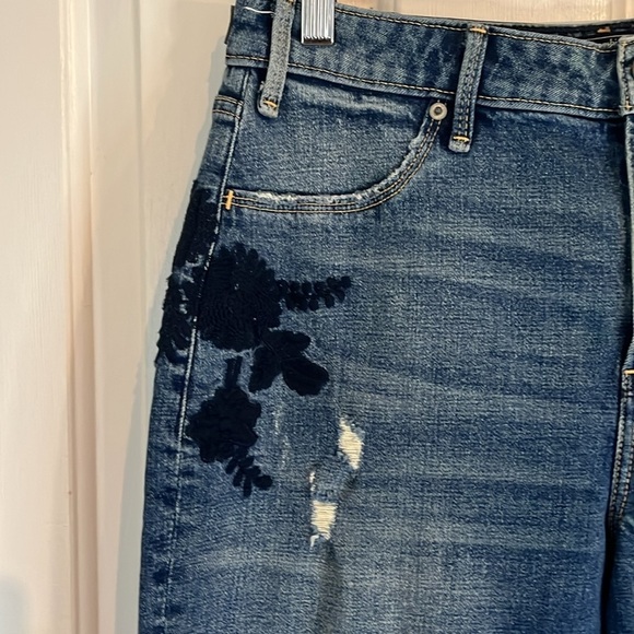 Abercrombie & Fitch | Simone High Rise Ankle Crop Flare Embroidered Jean 31/12 - Picture 3 of 9